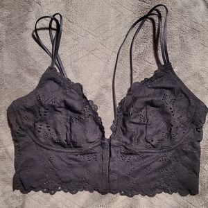 Colsie bralette in black